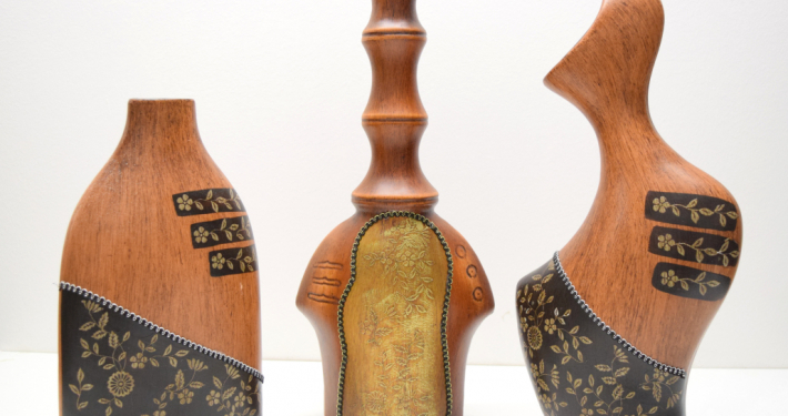 Vasi in legno e ceramica